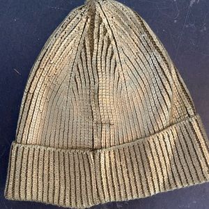 Gold kids’ beanie from Zara, size M